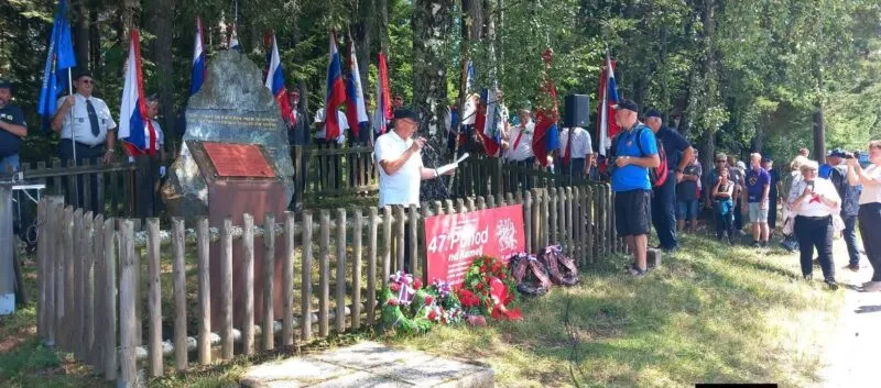 Povzava k prispevku: Pohod na Komelj